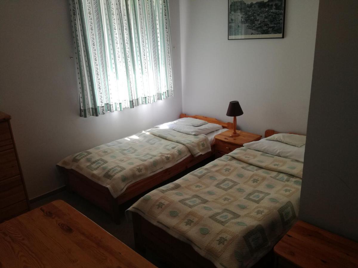 Pan Dom Pracy Tworczej W Wierzbie Wierzba Esterno foto