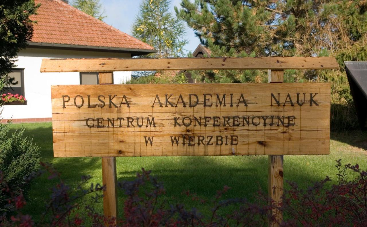 Pan Dom Pracy Tworczej W Wierzbie Wierzba Esterno foto
