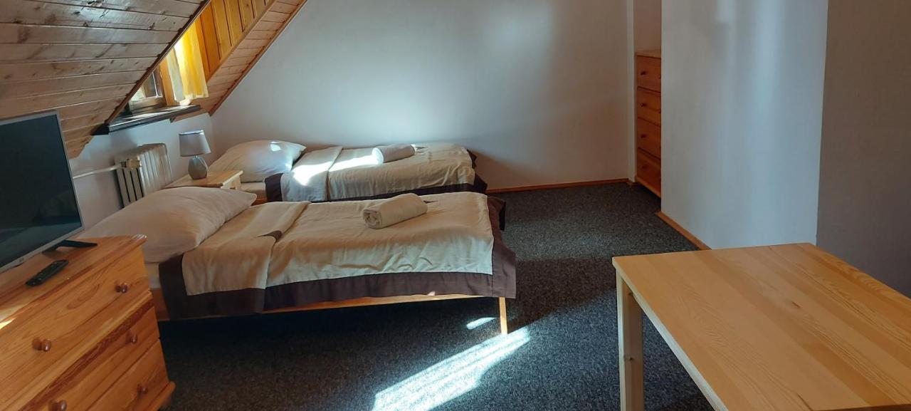 Pan Dom Pracy Tworczej W Wierzbie Wierzba Esterno foto