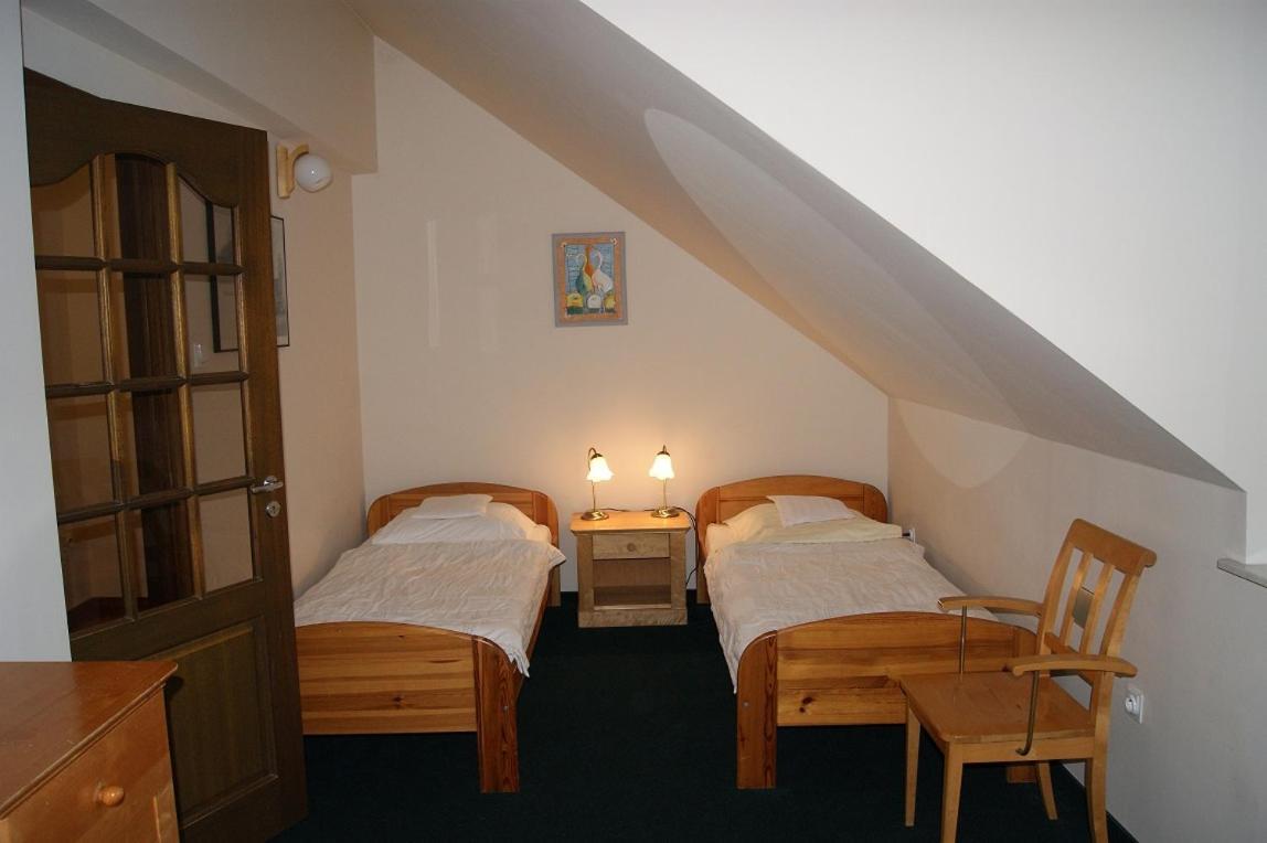 Pan Dom Pracy Tworczej W Wierzbie Wierzba Esterno foto