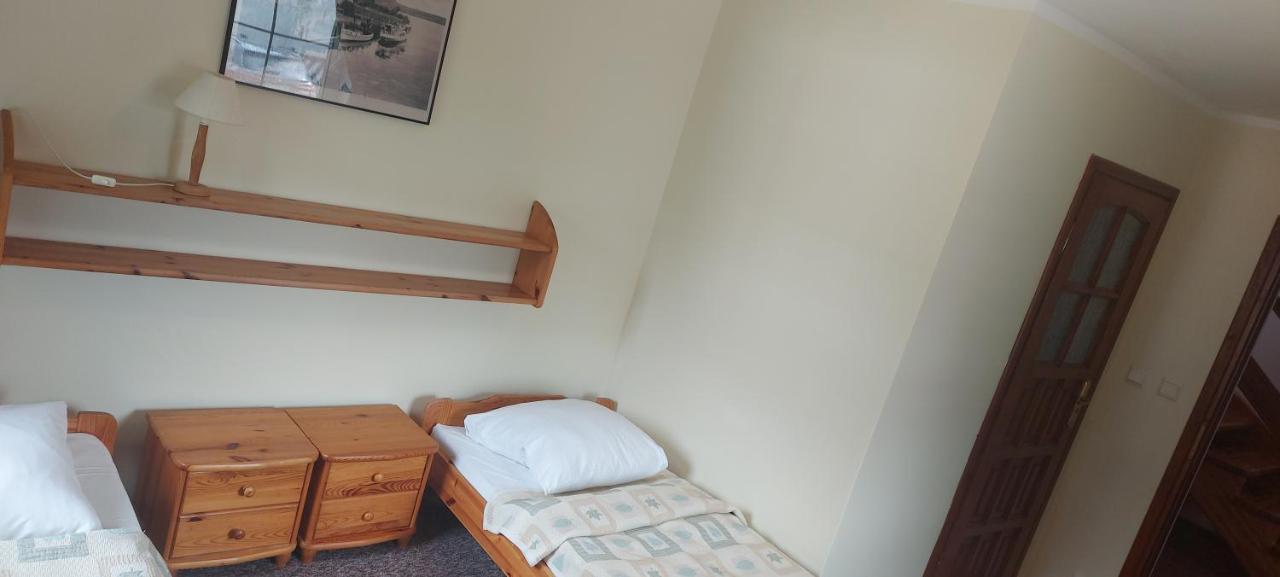 Pan Dom Pracy Tworczej W Wierzbie Wierzba Esterno foto